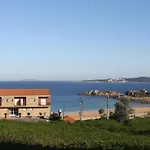Foxos Ξενοδοχείο 2*