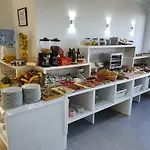 Ξενοδοχείο Foxos 2*